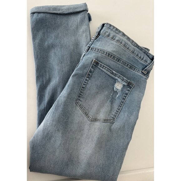 Fashion Nova Denim - NWT Boyfriend Jeans 13 Light Wash Distressed Cropped Streetwear Festival Grunge